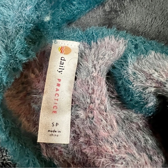 New Wms Anthropologie Daily Practice Boho Floral Furry Cutout Tie Sweater S - Picture 7 of 14